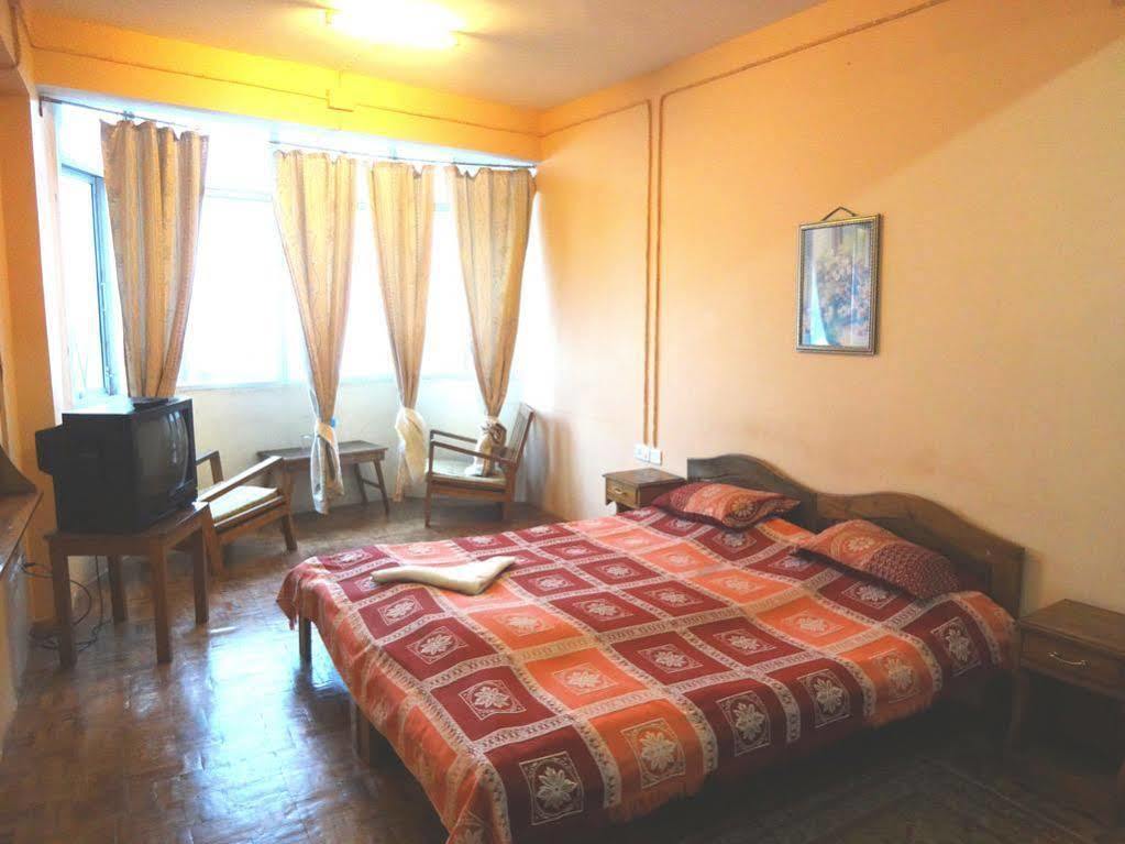 Old - Main Bellevue Heritage Hotel Darjeeling  Ngoại thất bức ảnh